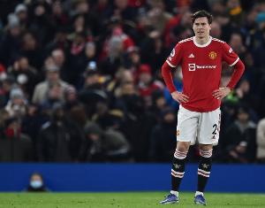 罗马诺：佛罗伦萨商谈免签林德洛夫，球员收到两份英超报价