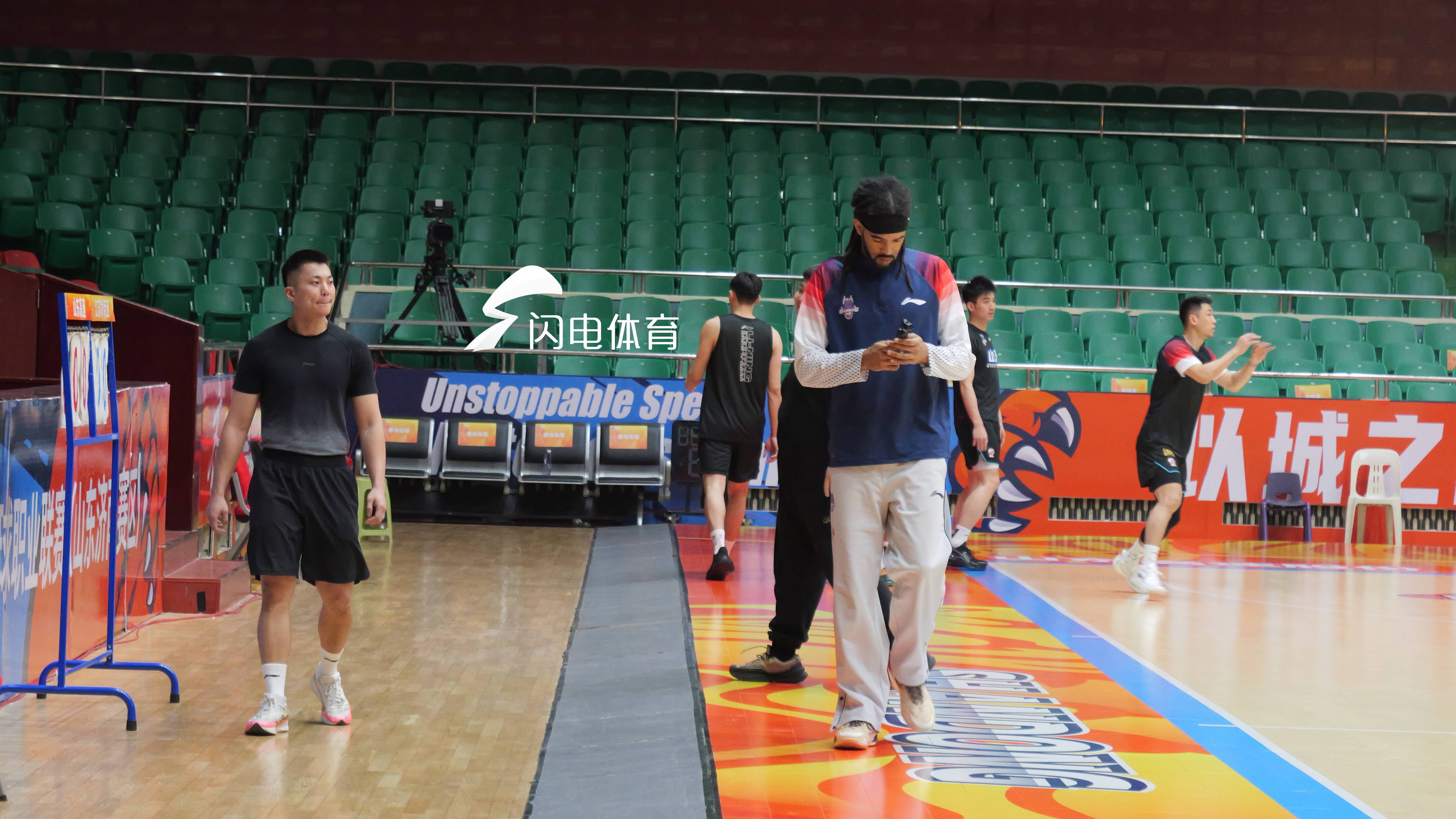 九游娱乐网页入口-山东高速男篮主场迎战江苏，邱彪赛前透露琼斯伤情